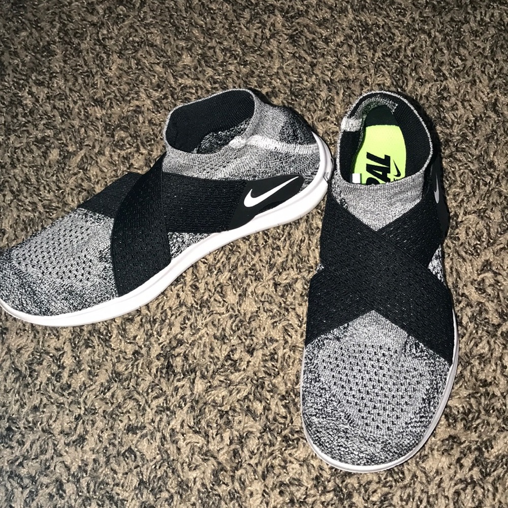 Nike Free & Flexible Shoes